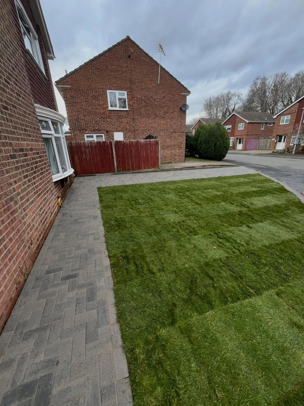 Silver Haze Driveway