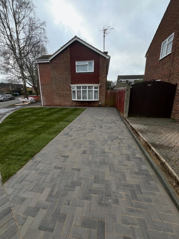 Silver Haze Driveway